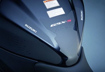 Suzuki Tankdekaler svart med grafik GSX-S 1000 horisontell logga