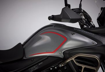Suzuki Skydd tanksidor transparent/röd DL 650