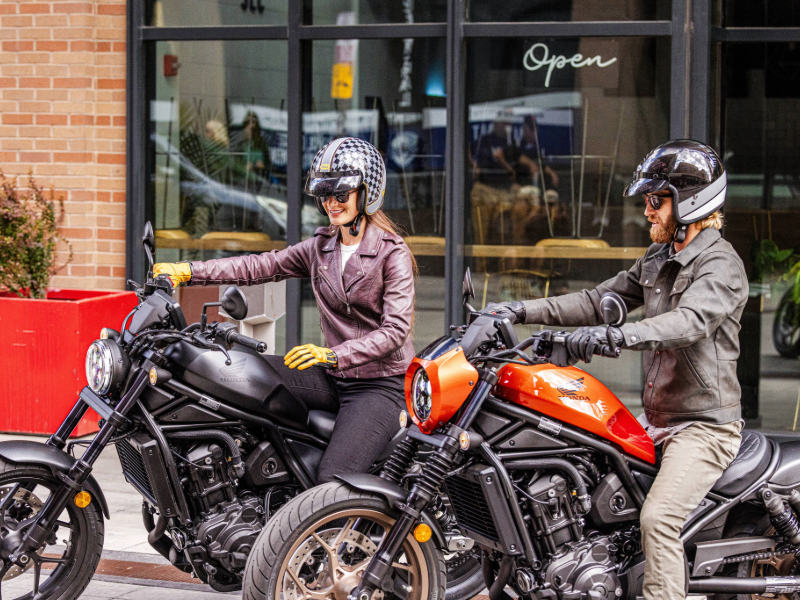 Visa att Honda har ett brett utbud av motorcyklar