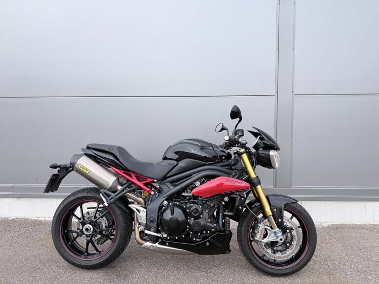 Triumph Speed Tripple R 1050